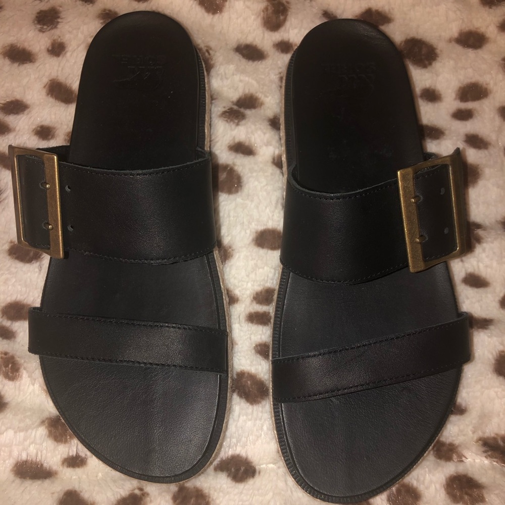 SOREL SLIDES! Brand new!